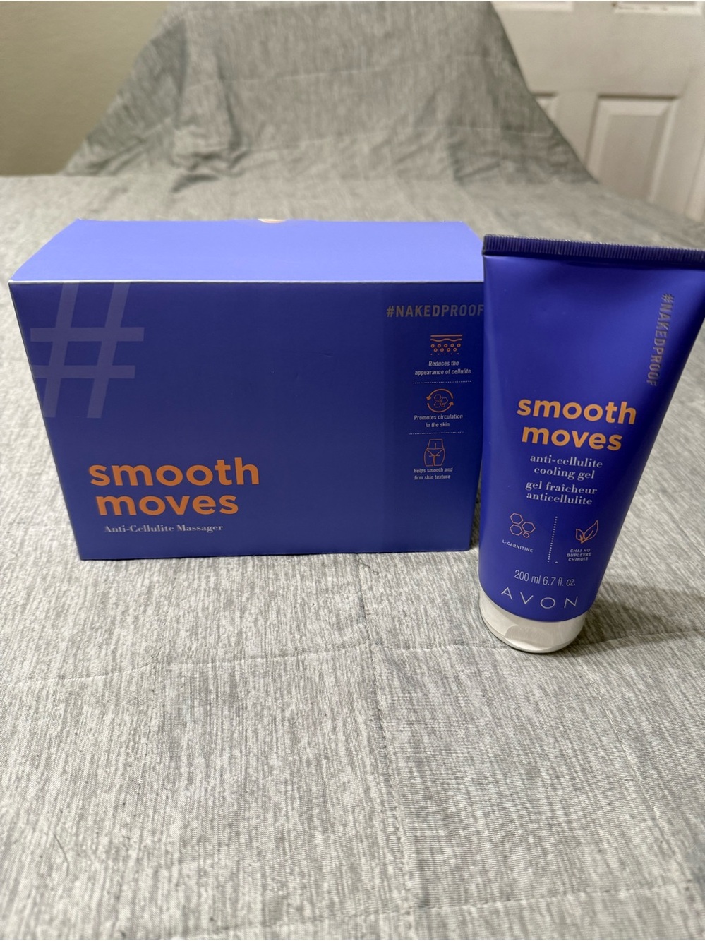 Avon Smooth Moves Anti-Cellulite Massager and Cooling Gel - Blue and Gold Accent